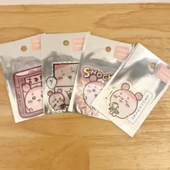 ちいかわ 古本屋のスマホに貼れるサイズのホログラムステッカー＆ステッカー4枚