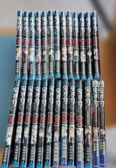 鬼滅の刃 全巻セット【23巻初版本帯付き】+鬼殺隊見聞録、小説版2冊