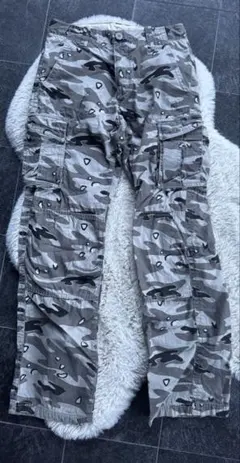 GapKids 迷彩柄 カーゴパンツ 160