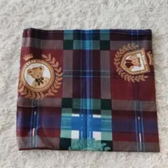 クマのイラスト入りチェック柄生地