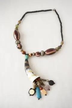 ホーンチャーム×真鍮ビーズ エスニック ロングネックレス [並行輸入品]