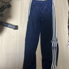 adidas オリジナルス　ネイビー ジャージパンツ