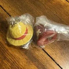 ONE PIECE ワンピース めじるし　アクセサリー　ルフィ　チョッパー　2点