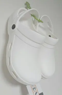 クロックス スペシャリスト 2.0 ベント クロッグ サンダル　24cm