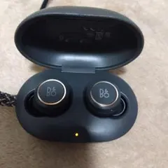 B&O ワイヤレスイヤホン　Beoplay