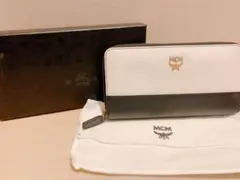 MCM 長財布 中古品正規 白黒のサムネイル