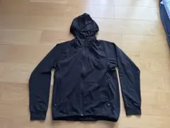 ユニクロ　UVカット　パーカーのサムネイル