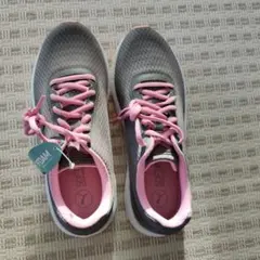 PUMA SOFTFOAM スニーカー グレー×ピンクのサムネイル