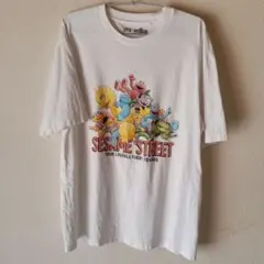 ユニクロ　セサミストリートコラボプリントTシャツ 半袖 Lサイズ