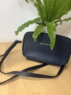 petite robe noire ショルダーバッグ　財布　ウォールショルダー