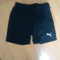 PUMA 黒 ハーフパンツ M