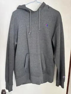 Champion グレー フード付きパーカー　サイズO