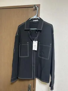【新品・未使用】ZARA ステッチデザイン 長袖シャツ ブラック Lのサムネイル