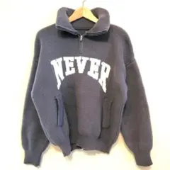 インザマーケット　ジップアップ　ニット　英字ロゴ入り