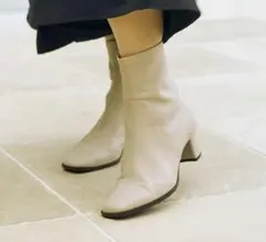 モードエジャコモ　カリーノ/スクエアショートブーツ