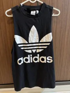 adidas ブラック ノースリーブ タンクトップ