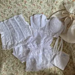 セモアブライダルインナーE70コルセット64