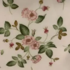 ナルミ NARUMI オールドローズ　野バラ　ローズヒップ　スクエア皿