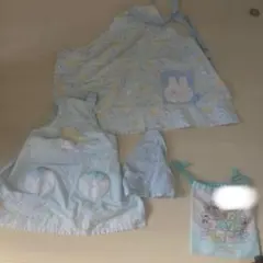 すみっコぐらし　幼児用と親のエプロンセット　ふしぎなうさぎのおにわ