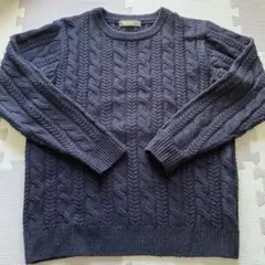 ケーブル編み ニット Mサイズ（メンズ）　ネイビー　Uネック