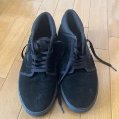 ブラック ハイカット スニーカー