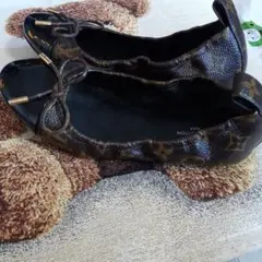 Item thumbnail for item 64ce5518-efff-46e0-87d9-87fc3373cd63