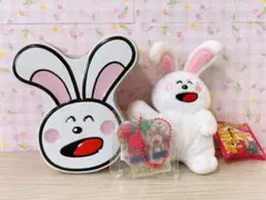 たべっ子どうぶつ　うさぎちゃんのぬいぐるみ　ビスケット缶