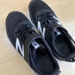 New Balance キッズスニーカー ブラック