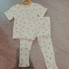 花柄ベビーパジャマ 上下セット 90cm