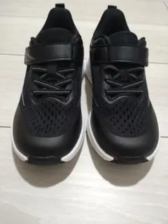 ブラック スポーツシューズ 18.0cmEEE