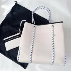 Item thumbnail for item 6044ecb2-0359-440c-a3cf-b777bd41f48c