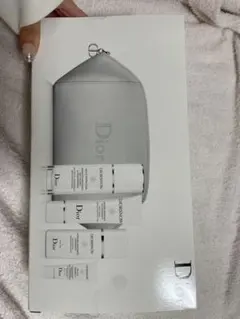 DIOR SNOW ポーチ付き　新品未使用
