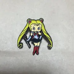 ベティーちゃん　セーラームーン　ピンバッジのサムネイル