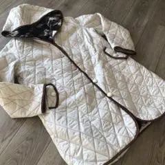oggi..様専用 アイボリー キルティング フード付きポンチョ - メルカリ