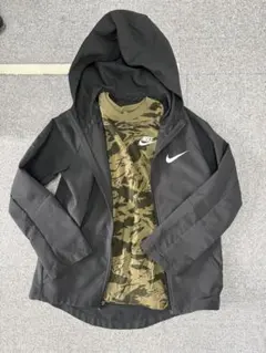 Nike ドライfitウィンドブレーカー ロンT キッズSサイズ 130 140