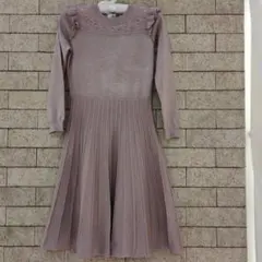 フリル付き長袖ワンピーストッコクローゼット