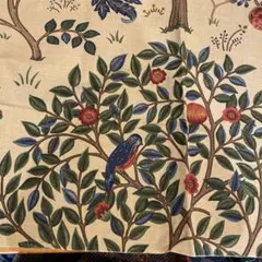 モリス　ケムスコットツリー　リネン　幅137×41