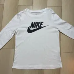 ナイキ ウィメンズ NSW ESNTL ICN FTRA L/S Tシャツ　白