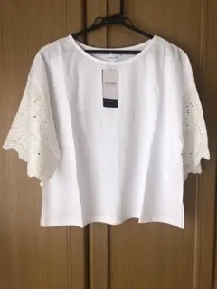 シンプリシテェ　Tシャツ　ホワイト　レース　半袖　フレア　ベイクルーズ　ユニクロのサムネイル