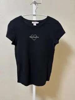 MAX&Co. 半袖Tシャツ ブラック ハートロゴのサムネイル