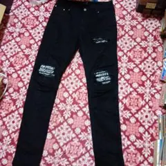 AMIRI ダメージ加工 ブラックデニム
