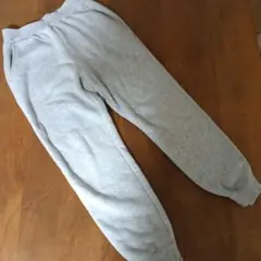 キッズ　ユニクロ　グレー スウェットパンツ 　140