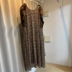 美品】トゥモローランド ラインプリント ウエストタックワンピース 36