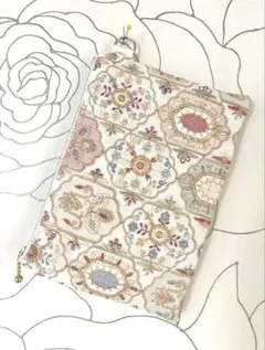 インド刺繍生地　マチなし　ポーチ