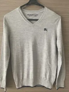 美品★BURBERRY BLACK LABEL グレー Vネックニット　サイズM