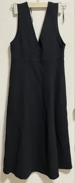 ブラック Vネック ノースリーブ ロングワンピース