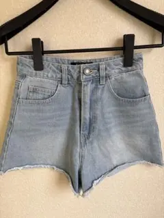 SUREVE ハイウエストデニムショートパンツ