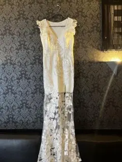 JEWELS ホワイトフィット＆フレアドレス