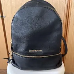 ☻ 美品 マイケルコース リュック ブラック バックパック シンプル 