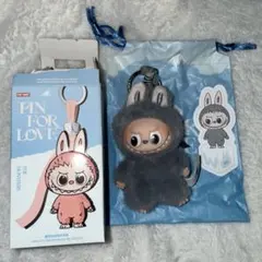 THE MONSTER PIN FOR LOVE ラブブ イニシャル W